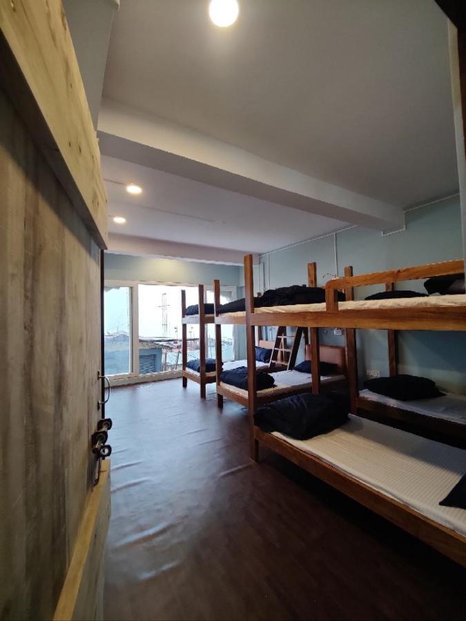 Tara Circle Hostel Дарджилінг Екстер'єр фото